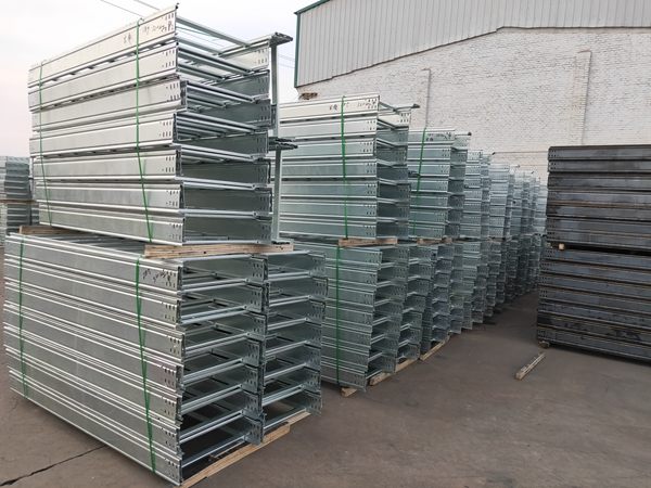 热浸锌电缆桥架.